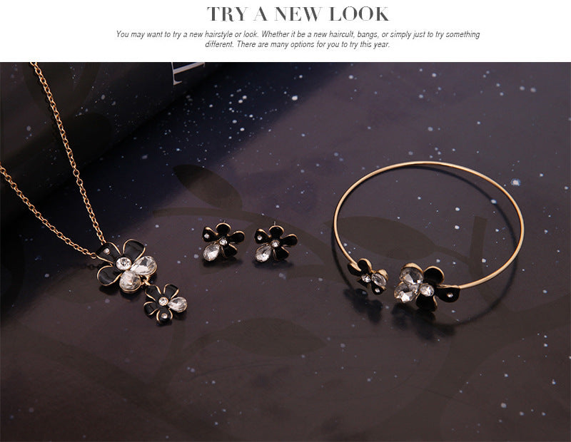 Flower And Diamond Jewelry Three-piece Necklace