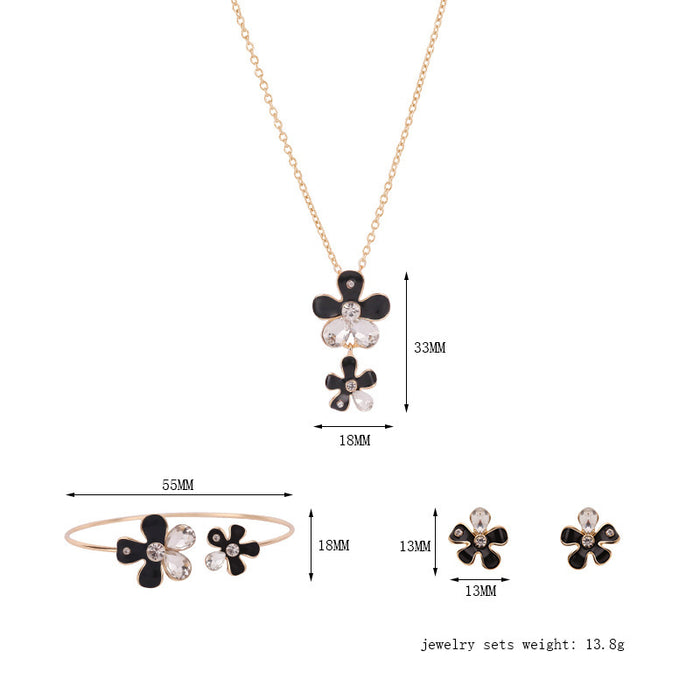 Flower And Diamond Jewelry Three-piece Necklace